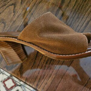 Donald Pliner Jin Sandles Size 9 M